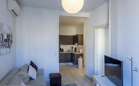 2 Pieces Cosy Hyper Centre/Balcon